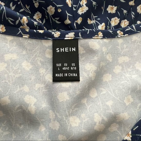 SHEIN | Floral flouncy sleeve dress - Picture 12 of 13